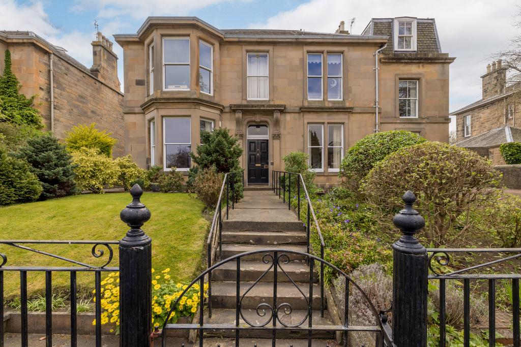 Apartment in Edinburgh, Church Hill, Morningside - View 3