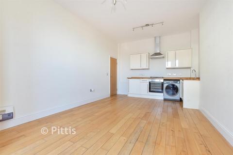 2 bedroom ground floor flat for sale, Hambrough Road, Ventnor, Isle of Wight