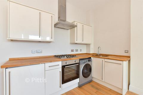 2 bedroom ground floor flat for sale, Hambrough House, Ventnor PO38