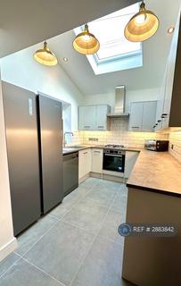 4 bedroom terraced house to rent, Oxford Street, Middlesbrough, TS1