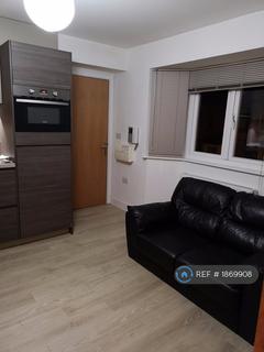 1 bedroom flat to rent, Artillery Road, Guildford, GU1