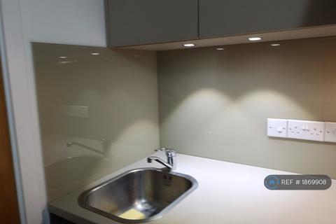1 bedroom flat to rent, Artillery Road, Guildford, GU1