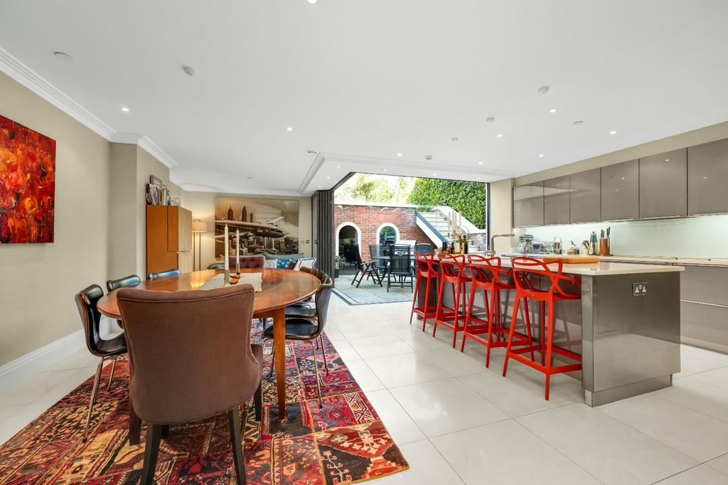 Kitchen/Dine/Family