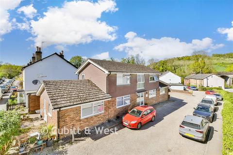 1 bedroom ground floor flat for sale, Riverside Court, Dorking RH4