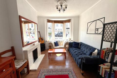2 bedroom end of terrace house for sale, Barden Street, Plumstead, London, SE18 2EP