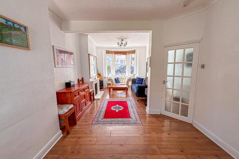 2 bedroom end of terrace house for sale, Barden Street, Plumstead, London, SE18 2EP
