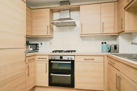 1 bedroom flat for sale, Appleyard Close, CHELTENHAM, Gloucestershire, GL51