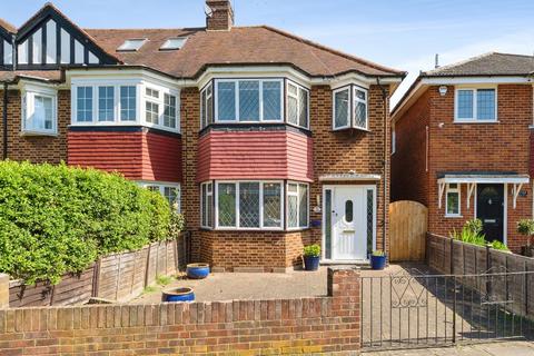 Dukes Avenue, Richmond, TW10