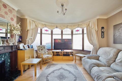 4 bedroom terraced house for sale, Nelson Road, London, E4