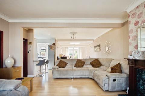4 bedroom terraced house for sale, Nelson Road, London, E4
