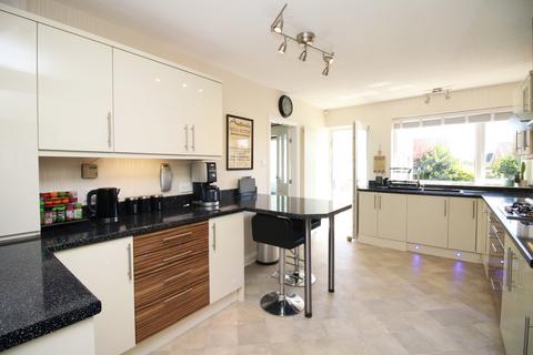 3 bedroom bungalow for sale, Southdown Drive,  Thornton-Cleveleys, FY5