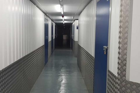 Garage to rent, Tewkesbury Road, Cheltenham GL51