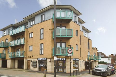 1 bedroom flat for sale, Cedar Avenue, Enfield, EN3