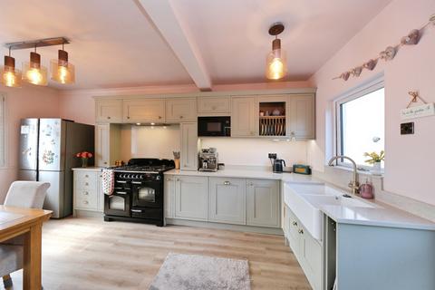 3 bedroom detached house for sale, Crowstones Road, Darley Dale, Matlock