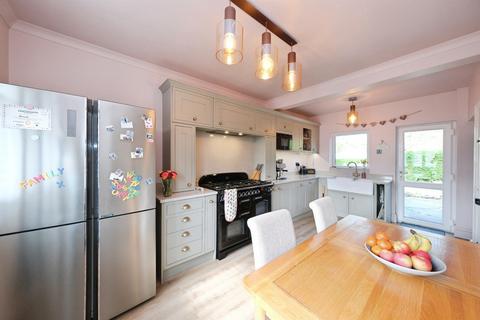 3 bedroom detached house for sale, Crowstones Road, Darley Dale, Matlock