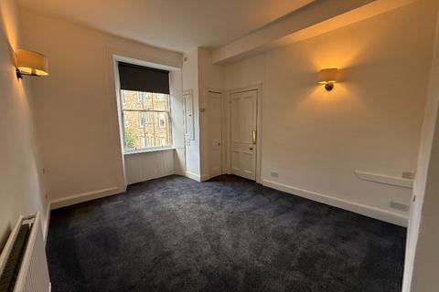 2 bedroom flat to rent, Tay Street, Edinburgh EH11