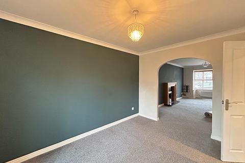 3 bedroom house to rent, Goldcrest Road, Nottingham, NG6