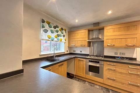 3 bedroom house to rent, Goldcrest Road, Nottingham, NG6