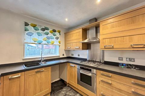 3 bedroom house to rent, Goldcrest Road, Nottingham, NG6