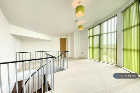 2 bedroom penthouse to rent, Wicks Place, Chelmsford, CM1