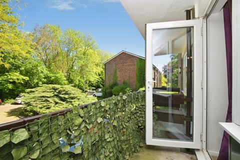 2 bedroom flat for sale, Abbots Park, St. Albans