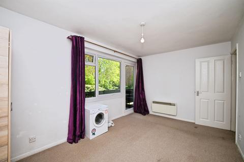 2 bedroom flat for sale, Abbots Park, St. Albans