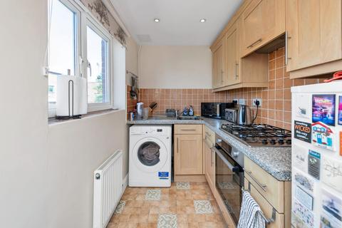 2 bedroom flat for sale, Pippin Grove, Royston SG8