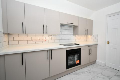 4 bedroom terraced house to rent, Poulett Road, London,  E6