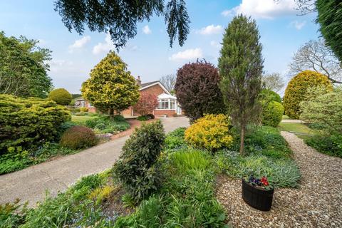 3 bedroom detached bungalow for sale, Mareham Road, High Hameringham, Horncastle, LN9 6PE