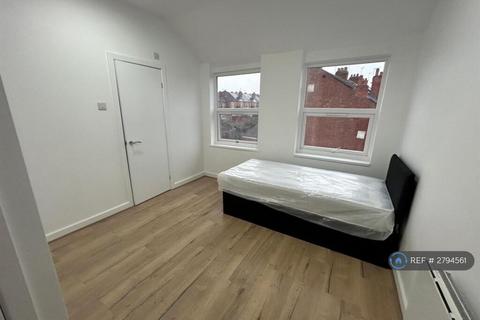 2 bedroom flat to rent, Gulson Road-, Coventry, CV1