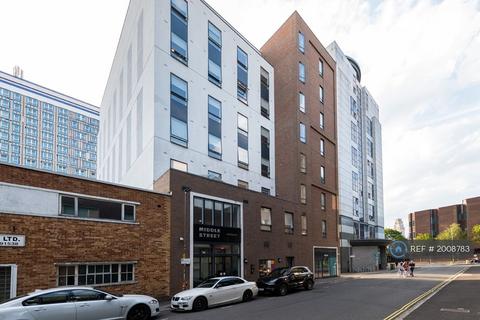 Studio to rent, Middle St, Southsea, PO5