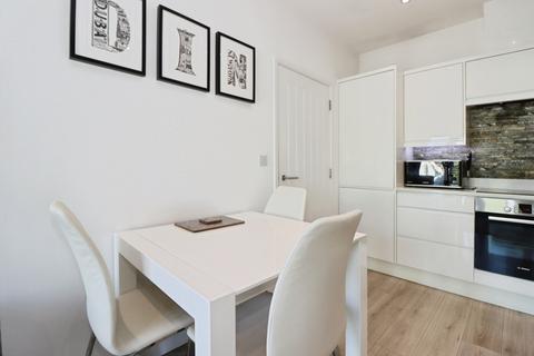 2 bedroom flat for sale, Hanham Road, Kingswood, Bristol, BS15