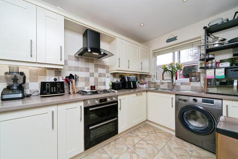 4 bedroom terraced house for sale, Maes Ebberston Place, Rhos on Sea, Colwyn Bay, Conwy, LL28
