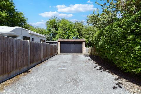 3 bedroom semi-detached house for sale, Liverton Hill, Maidstone ME17