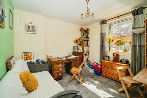 1 bedroom flat for sale, Kirtleton Avenue, Weymouth, Dorset, DT4