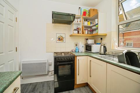 1 bedroom flat for sale, Kirtleton Avenue, Weymouth, Dorset, DT4