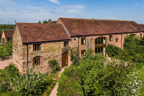 Barn conversion - 2 Gunstone Farm Barns, Gunstone, Codsall, Wolverhampton, WV8 1QQ