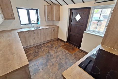 5 bedroom detached house for sale, Bedford Road, Barton-le-Clay, Bedford, Bedfordshire, MK45 4LL