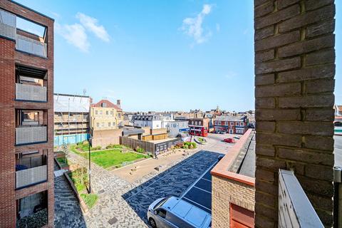 Brewers Square, Dartford, Kent