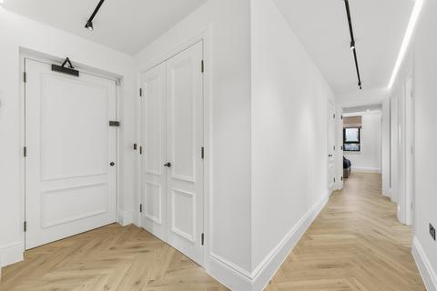 2 bedroom flat for sale, Aylestone Place, Brondesbury Park, London, NW6