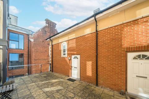 Victoria Road, Surbiton KT6