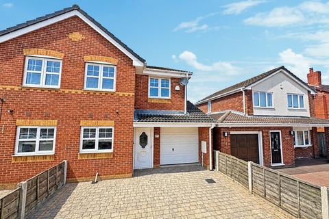 4 bedroom semi-detached house for sale, Swan Lane, Hindley Green, WN2