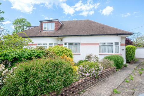 2 bedroom bungalow for sale, Gladstone Avenue, Twickenham