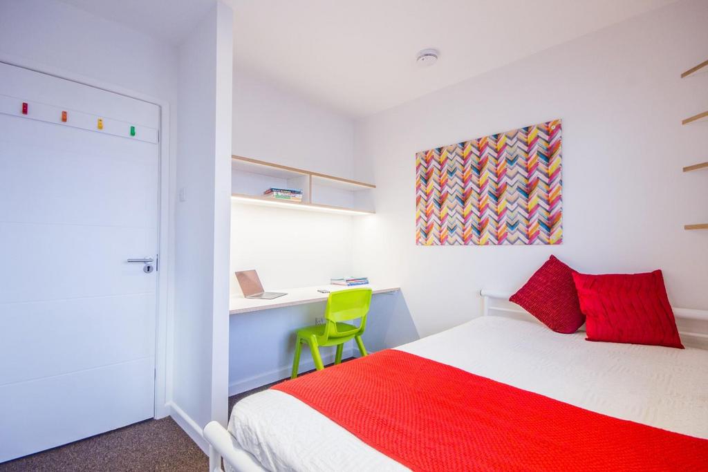 1 bedroom in a house share to rent