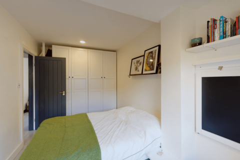 1 bedroom apartment to rent, Mayford Road, London, SW12