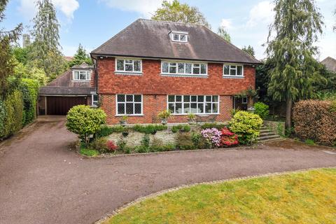 Hawkshill Way, Esher, Surrey KT10