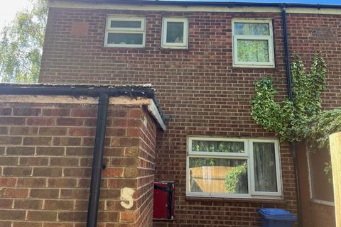End of terrace house - Blundell Close, Hull HU2