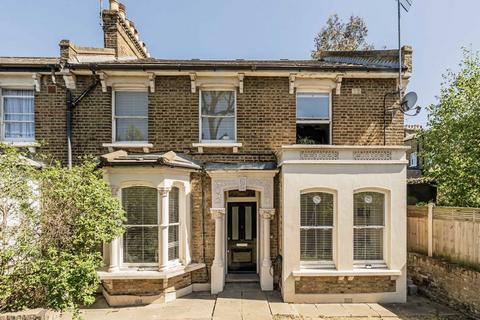 Victoria Terrace, London N4