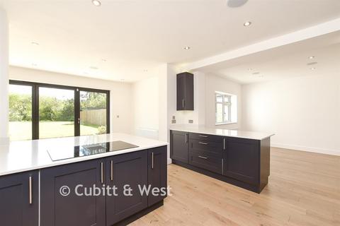 undefined, Church Lane, Chaldon CR3