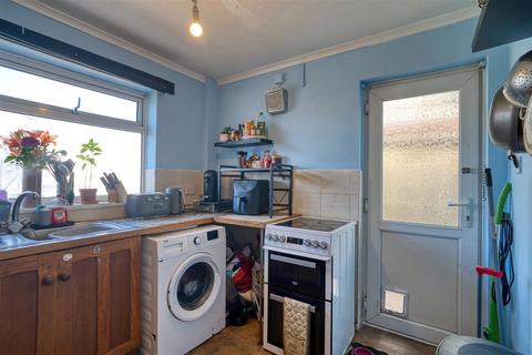 2 bedroom semi-detached bungalow for sale, Downsview Drive, Gillingham